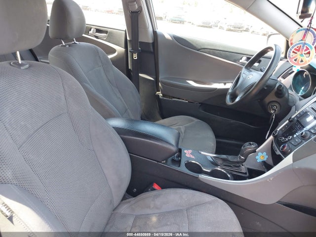 2013 Hyundai Sonata Gls მანქანა იყიდება აუქციონზე, vin: 5NPEB4AC7DH749760, აუქციონის ნომერი: 44850989