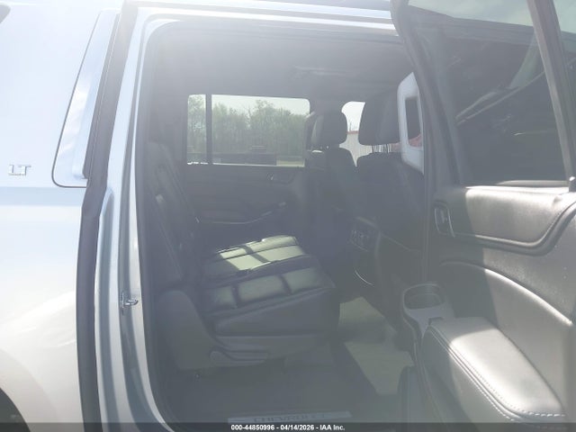 Продажа на аукционе авто 2019 Chevrolet Suburban Lt, vin: 1GNSKHKC9KR284307, номер лота: 44850996