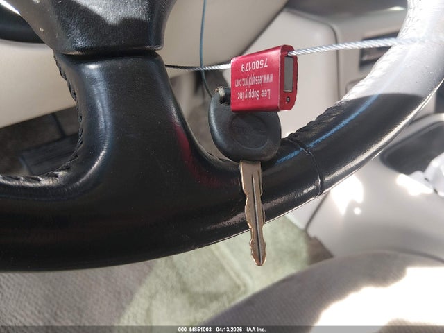 Aukcja sprzedaży 2002 Gmc Yukon Sle, vin: 1GKEK13Z22J317442, numer aukcji: 44851003