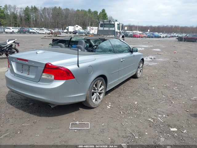 2011 VOLVO C70 YV1672MC9BJ114513 Photo 3