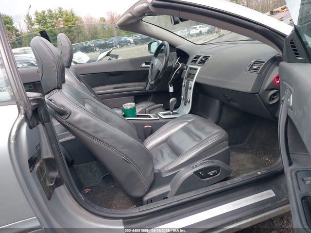 2011 VOLVO C70 YV1672MC9BJ114513 Photo 4
