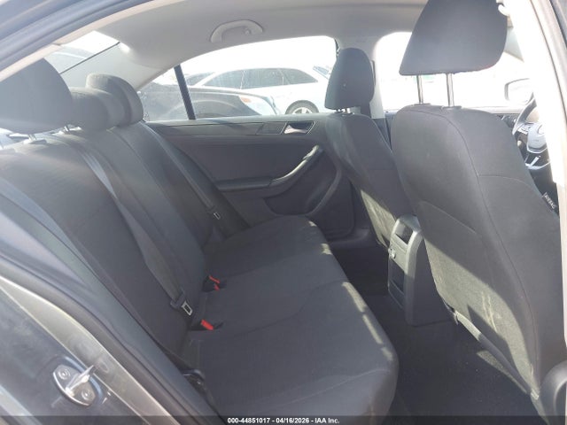 2015 Volkswagen Jetta 2.0l S მანქანა იყიდება აუქციონზე, vin: 3VW2K7AJ1FM280470, აუქციონის ნომერი: 44851017