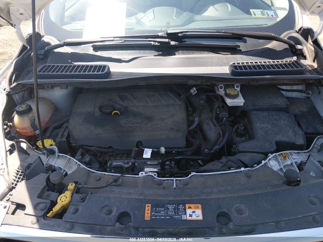 1FMCU9GD1HUC21301 Ford ESCAPE SE