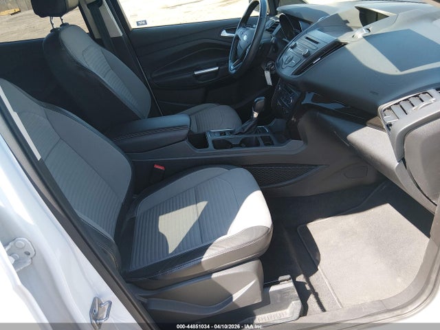 1FMCU9GD1HUC21301 Ford ESCAPE SE
