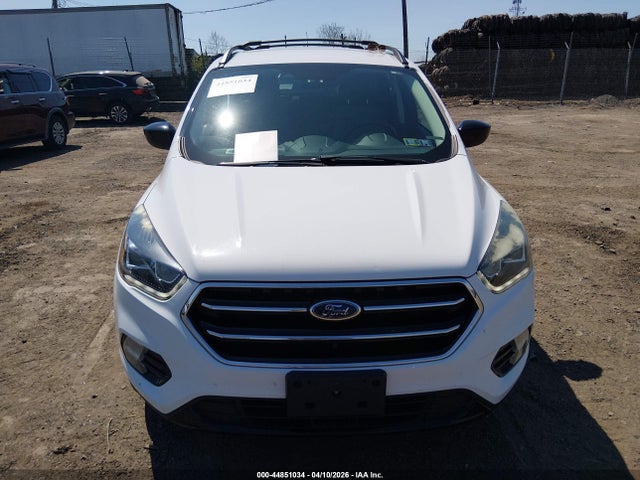 1FMCU9GD1HUC21301 Ford ESCAPE SE