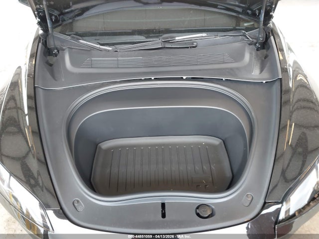 2026 Tesla Model 3 Premium Rear-wheel Drive/standard Rear-wheel Drive მანქანა იყიდება აუქციონზე, vin: 5YJ3E1EA3TF136215, აუქციონის ნომერი: 44851059