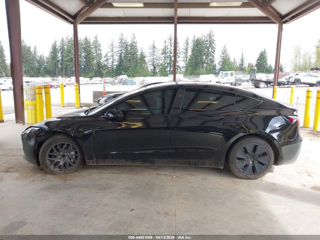 2026 Tesla Model 3 Premium Rear-wheel Drive/standard Rear-wheel Drive მანქანა იყიდება აუქციონზე, vin: 5YJ3E1EA3TF136215, აუქციონის ნომერი: 44851059