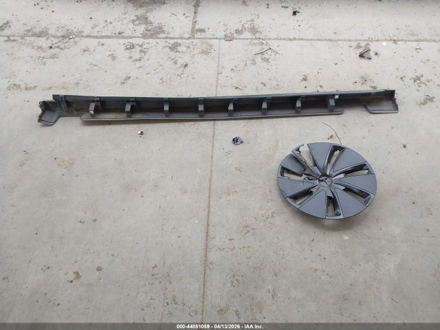 2026 Tesla Model 3 Premium Rear-wheel Drive/standard Rear-wheel Drive მანქანა იყიდება აუქციონზე, vin: 5YJ3E1EA3TF136215, აუქციონის ნომერი: 44851059