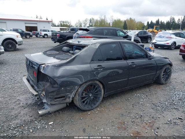44851088 :رقم المزاد ، JTHBD192630065316 vin ، 2003 Lexus Is 300 Base W/5-speed Manual مزاد بيع
