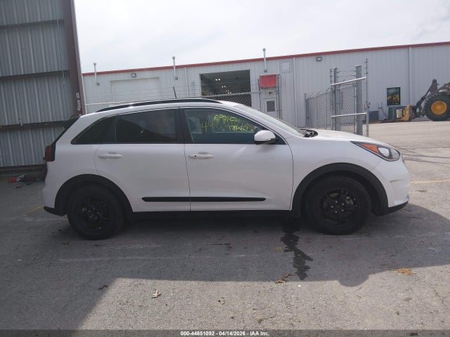 Продажа на аукционе авто 2017 Kia Niro Ex, vin: KNDCC3LC0H5069619, номер лота: 44851092