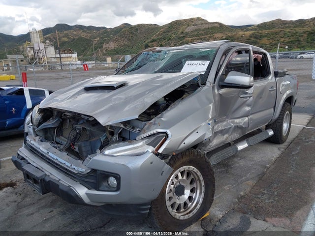 5TFCZ5AN2GX007558 Toyota Tacoma