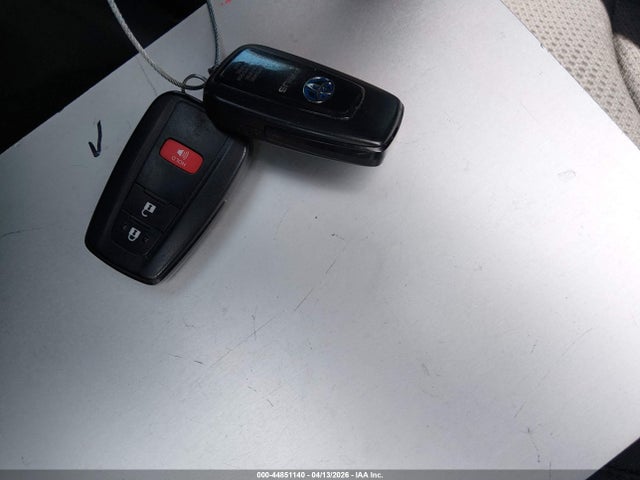 JTDKARFU3L3112458 Toyota Prius Le