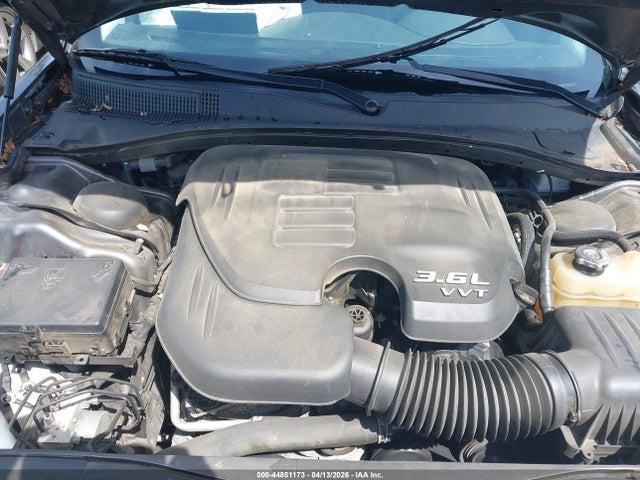 2016 Chrysler 300c მანქანა იყიდება აუქციონზე, vin: 2C3CCAEG6GH294689, აუქციონის ნომერი: 44851173