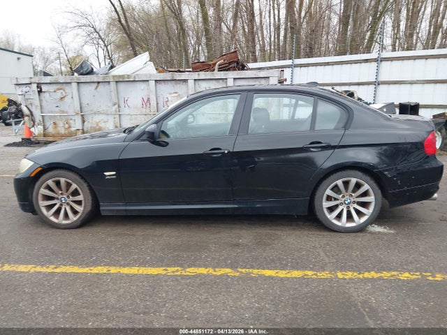 44851172 :رقم المزاد ، wbapk5c53bf124628 vin ، 2011 Bmw 328i Xdrive مزاد بيع