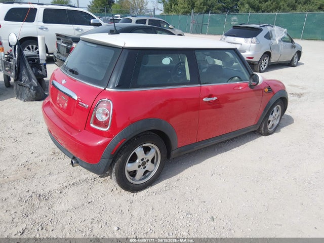 Продажа на аукционе авто 2011 Mini Cooper, vin: WMWSU3C51BT099383, номер лота: 44851177