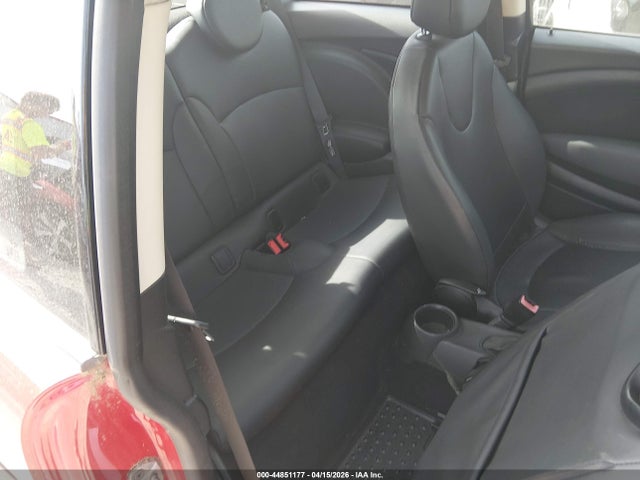 Продажа на аукционе авто 2011 Mini Cooper, vin: WMWSU3C51BT099383, номер лота: 44851177
