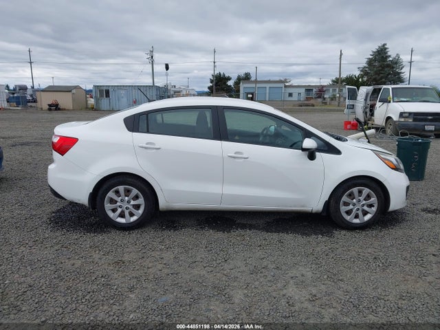 Продаж на аукціоні авто 2015 Kia Rio Lx, vin: KNADM4A37F6452598, номер лоту: 44851198