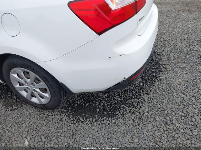 Продаж на аукціоні авто 2015 Kia Rio Lx, vin: KNADM4A37F6452598, номер лоту: 44851198
