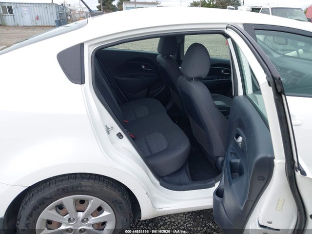Продаж на аукціоні авто 2015 Kia Rio Lx, vin: KNADM4A37F6452598, номер лоту: 44851198