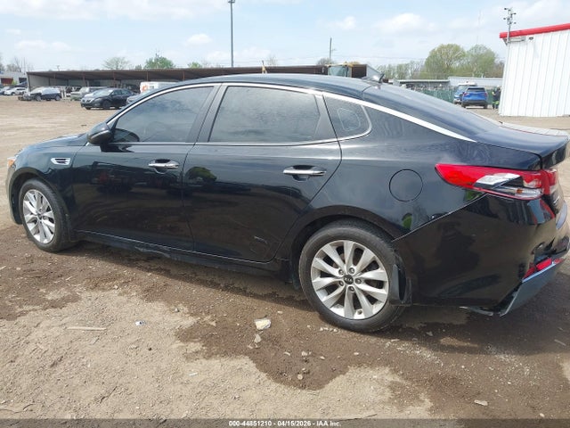 2018 Kia Optima Lx მანქანა იყიდება აუქციონზე, vin: 5XXGT4L3XJG263860, აუქციონის ნომერი: 44851210