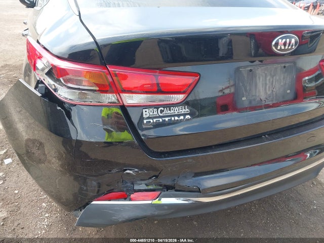 2018 Kia Optima Lx მანქანა იყიდება აუქციონზე, vin: 5XXGT4L3XJG263860, აუქციონის ნომერი: 44851210