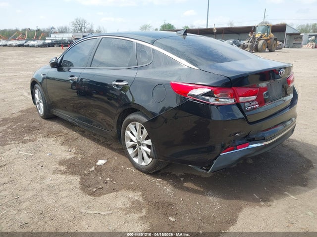 2018 Kia Optima Lx მანქანა იყიდება აუქციონზე, vin: 5XXGT4L3XJG263860, აუქციონის ნომერი: 44851210