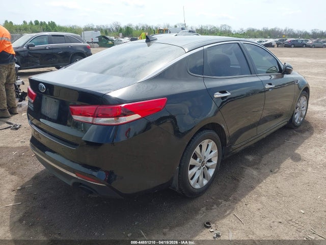 2018 Kia Optima Lx მანქანა იყიდება აუქციონზე, vin: 5XXGT4L3XJG263860, აუქციონის ნომერი: 44851210