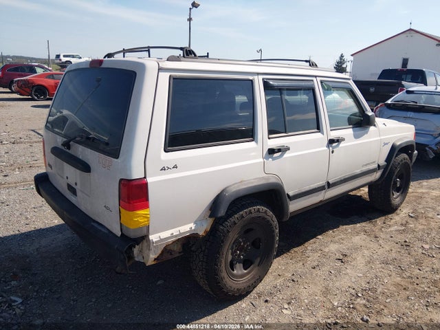 Auction sale of the 1998 Jeep Cherokee Classic/sport, vin: 1J4FJ68S4WL225443, lot number: 44851218