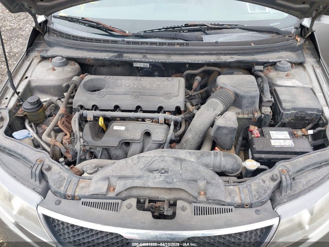 2010 KIA FORTE KNAFW4A34A5245376 Photo 9