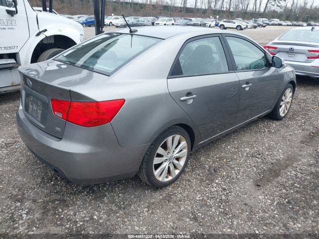 2010 KIA FORTE KNAFW4A34A5245376 Photo 3