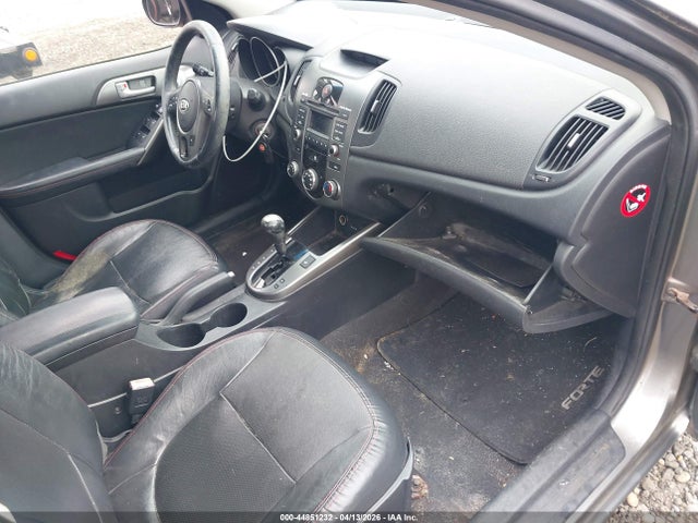 2010 KIA FORTE KNAFW4A34A5245376 Photo 4