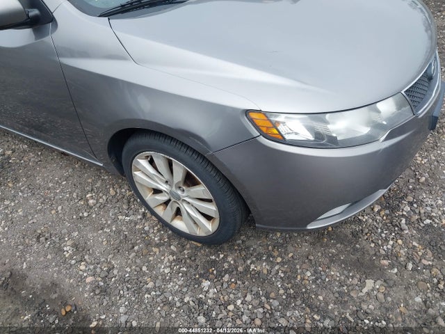 2010 KIA FORTE KNAFW4A34A5245376 Photo 5