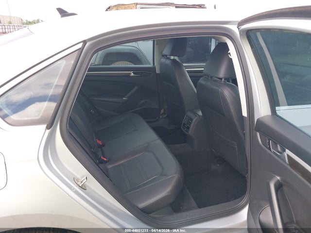 Aukcja sprzedaży 2016 Volkswagen Passat 1.8t Se, vin: 1VWBT7A34GC027564, numer aukcji: 44851233