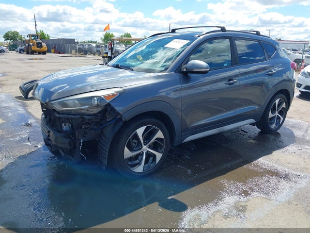 KM8J3CA26JU631273 Hyundai Tucson Value