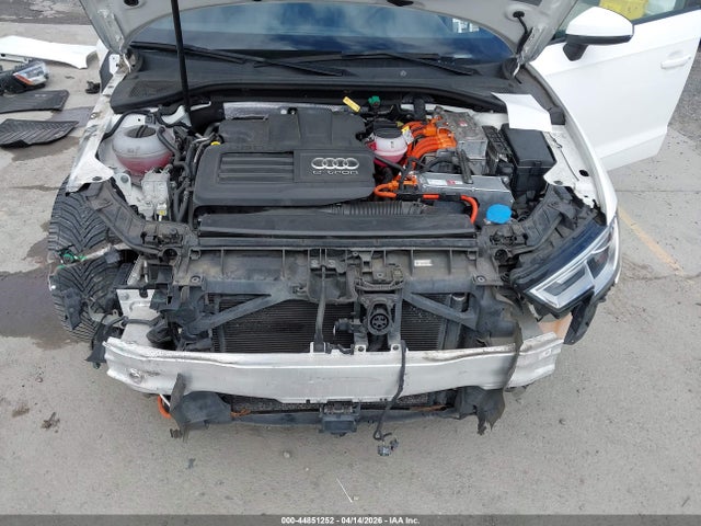 WAUUPBFF5HA087370 Audi A3 E-tron 1.4t Premium
