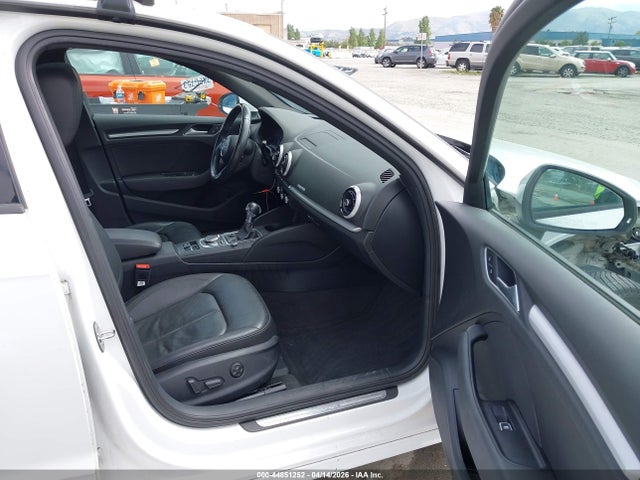 WAUUPBFF5HA087370 Audi A3 E-tron 1.4t Premium