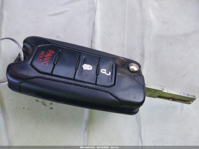 44851253 :رقم المزاد ، ZACCJADT5FPC18782 vin ، 2015 Jeep Renegade Limited مزاد بيع