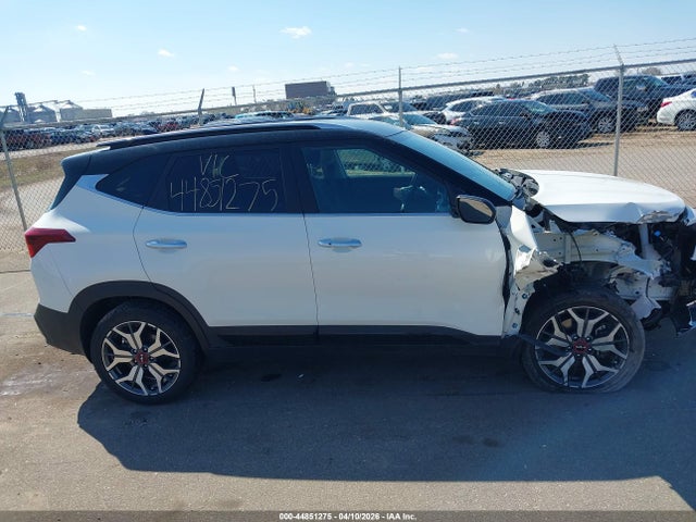 Продажа на аукционе авто 2023 Kia Seltos Sx Turbo, vin: KNDETCA27P7387002, номер лота: 44851275