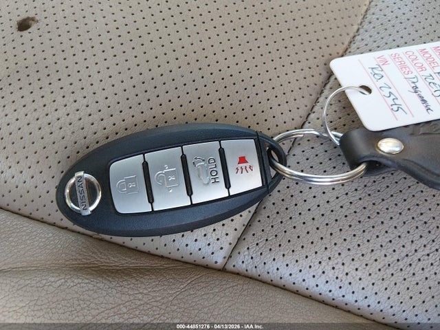 2015 Nissan Rogue Sl მანქანა იყიდება აუქციონზე, vin: 5N1AT2MV1FC841227, აუქციონის ნომერი: 44851276