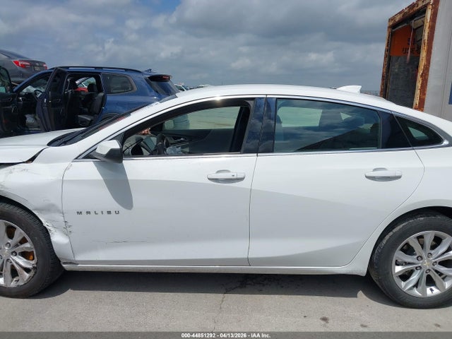 44851292 :رقم المزاد ، 1G1ZD5ST0NF119597 vin ، 2022 Chevrolet Malibu Fwd Lt مزاد بيع