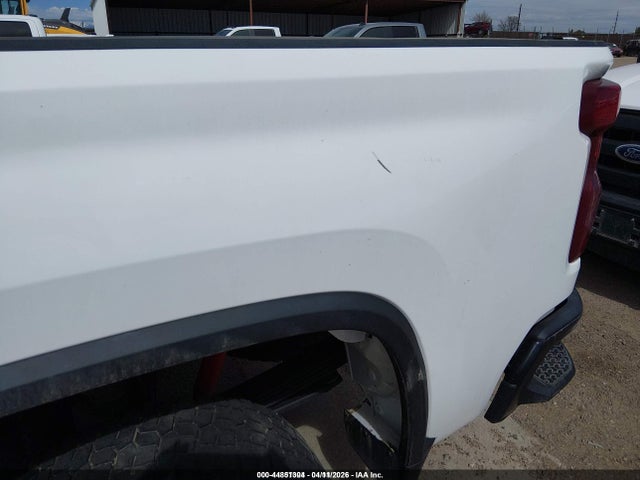 1GC4YLE70NF234130 Chevrolet Silverado 2500hd 4wd Standard Bed Wt