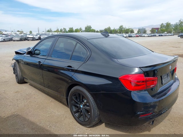 WBA8A9C54GK615982 BMW 320i