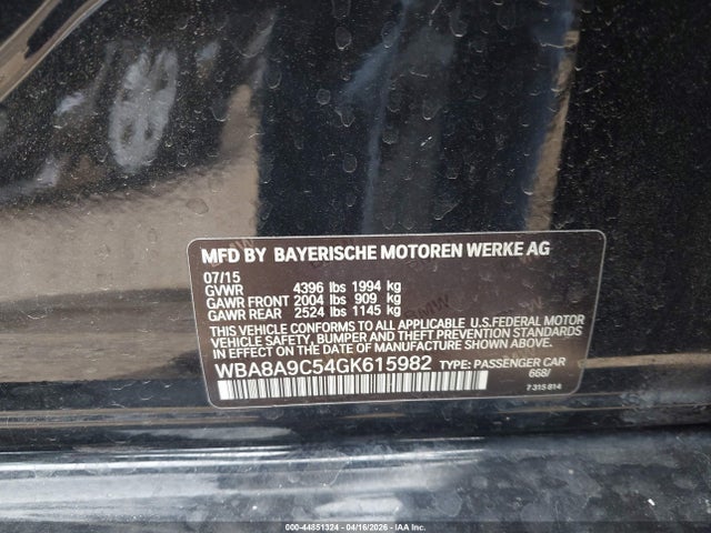 WBA8A9C54GK615982 BMW 320i