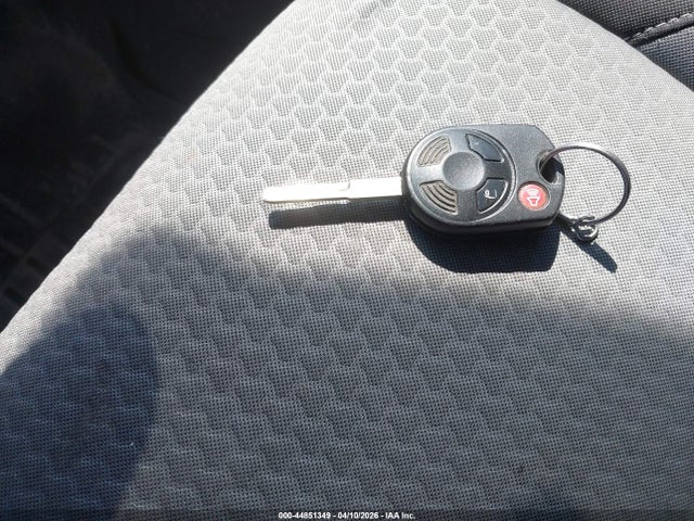 Продажа на аукционе авто 2017 Ford Escape Se, vin: 1FMCU9GD0HUA87137, номер лота: 44851349