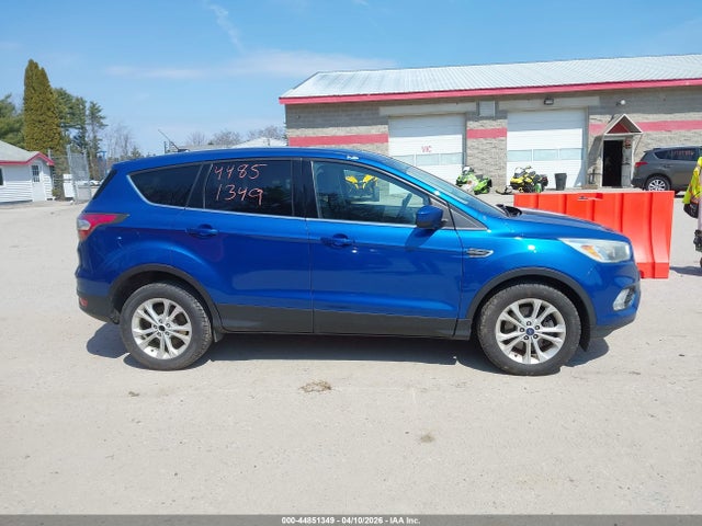 Продажа на аукционе авто 2017 Ford Escape Se, vin: 1FMCU9GD0HUA87137, номер лота: 44851349