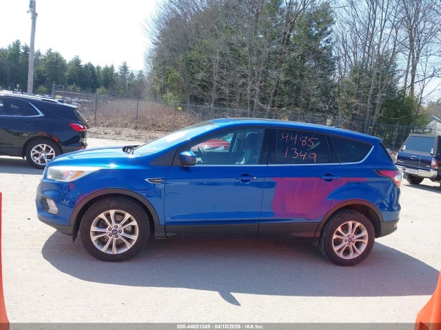 Продажа на аукционе авто 2017 Ford Escape Se, vin: 1FMCU9GD0HUA87137, номер лота: 44851349