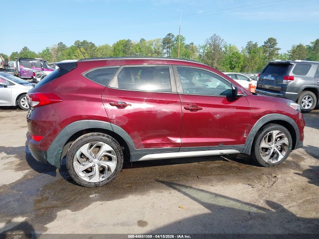 KM8J33A26HU355073 Hyundai Tucson Sport