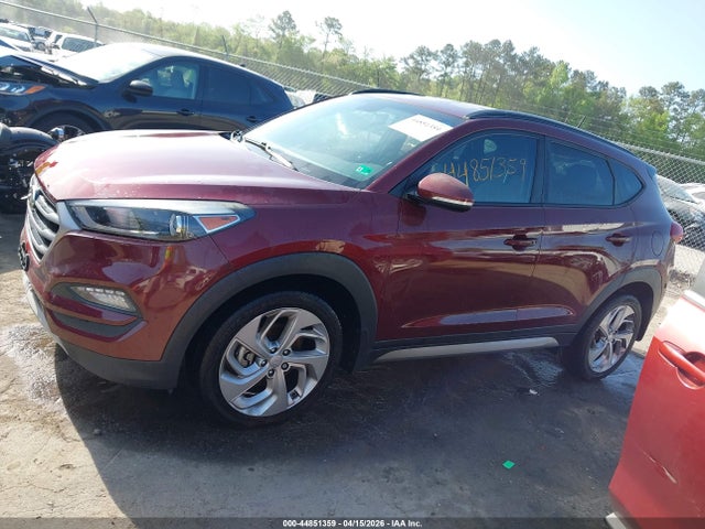 KM8J33A26HU355073 Hyundai Tucson Sport
