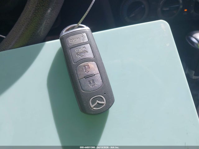 Продажа на аукционе авто 2014 Mazda Mazda3 I Sport, vin: JM1BM1U71E1186546, номер лота: 44851366