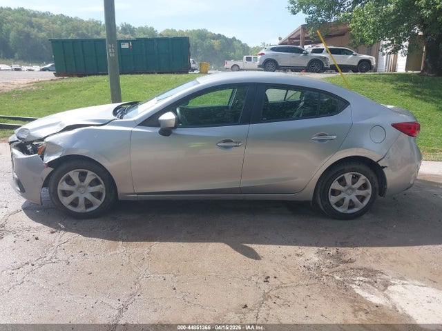 Продажа на аукционе авто 2014 Mazda Mazda3 I Sport, vin: JM1BM1U71E1186546, номер лота: 44851366